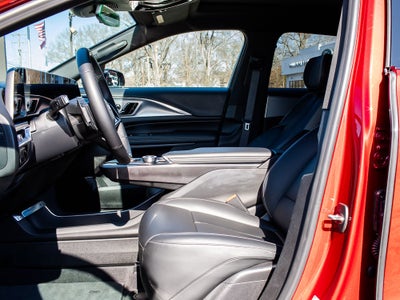 2024 Cadillac Lyriq Tech