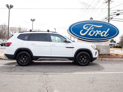 2024 Volkswagen Atlas 2.0T Peak Edition SE w/Technology