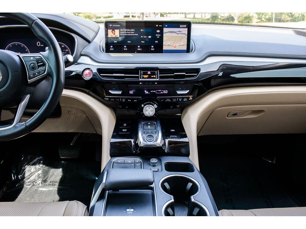 2022 Acura MDX w/Technology Package
