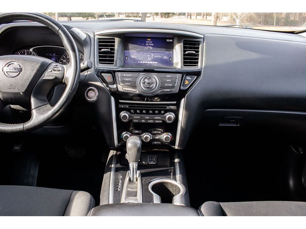 2019 Nissan Pathfinder SV