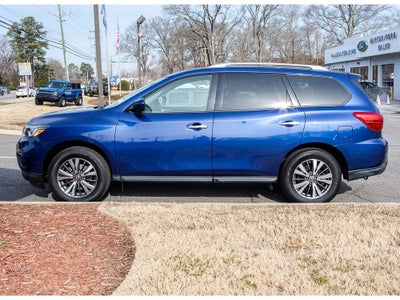2019 Nissan Pathfinder SV